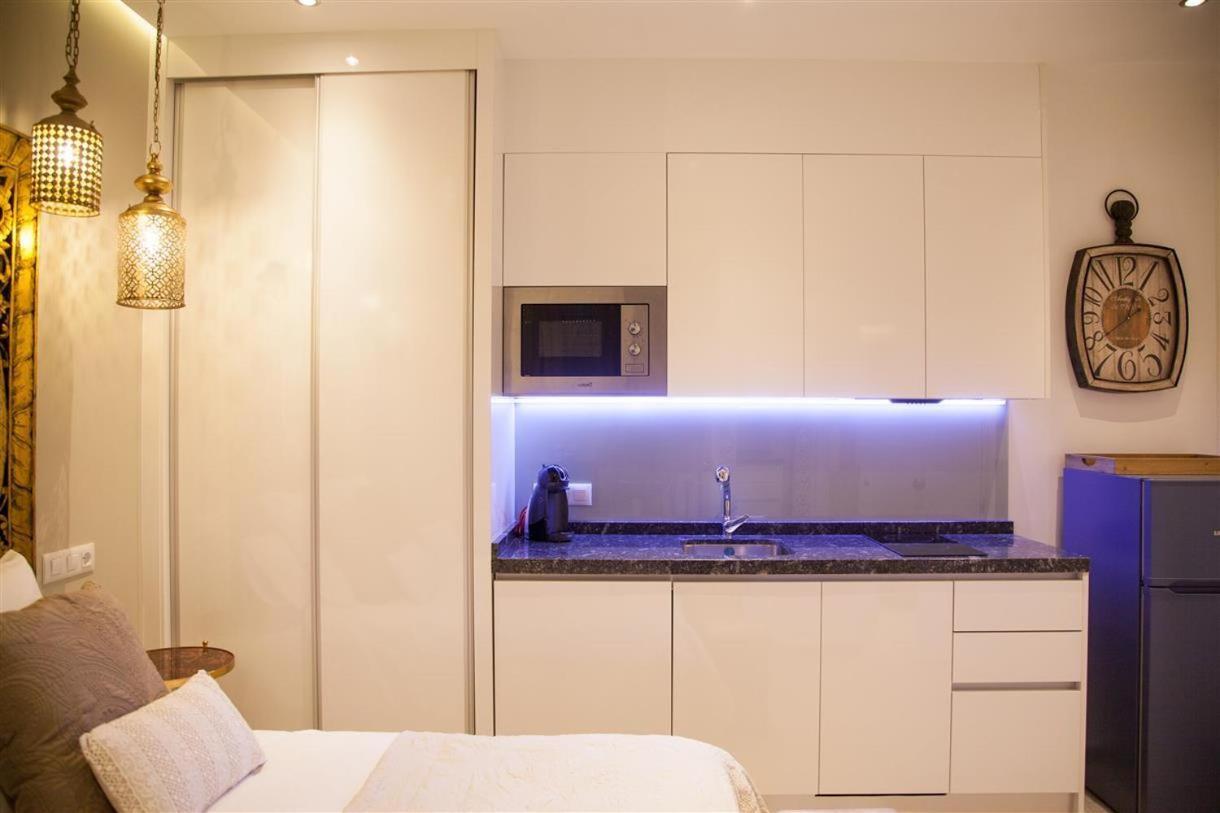 Apartamento Luna - Solo Adultos مدريد المظهر الخارجي الصورة